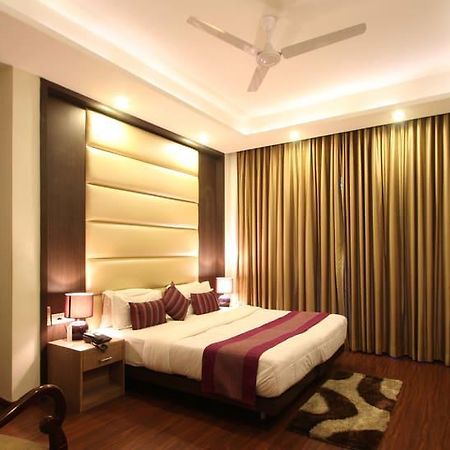 Indiyaah Inn Gurgaon Ngoại thất bức ảnh