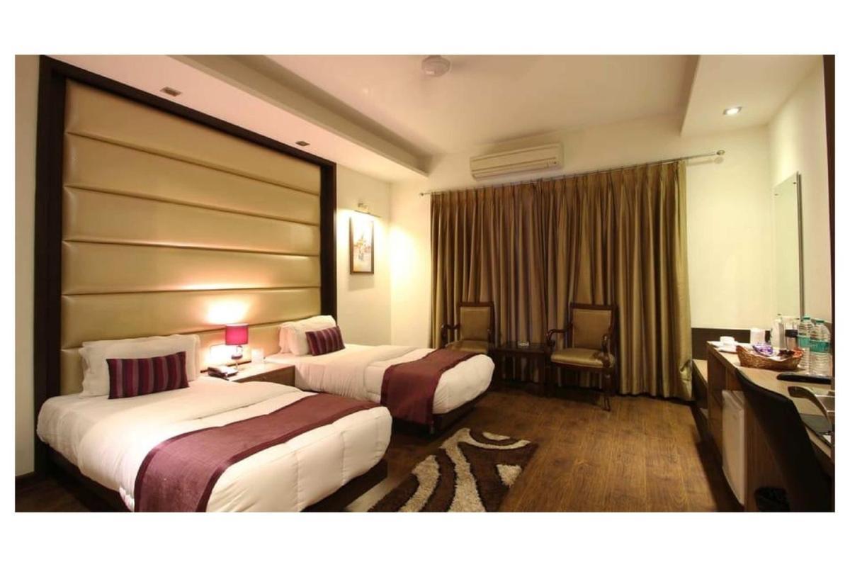 Indiyaah Inn Gurgaon Ngoại thất bức ảnh